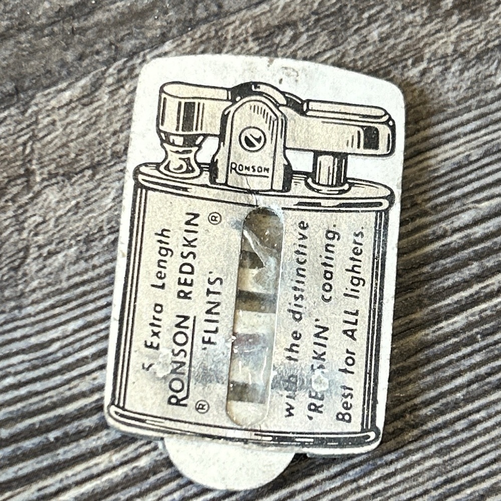 Vintage Ronson Lighter - Picture 3 of 12